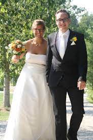 Das perfekte brautkleid für verena schneider puls4com. Brautkleid Nachschneidern Unsere Tipps Und Tricks Strauss Fliege