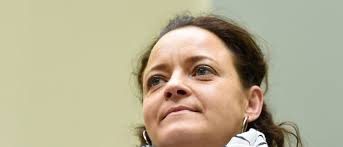 Brif synopsis of beate zschäpe and the nsu beate zschäpe was part of the so called national socialist underground (nsu), a german rightwing terroristic group (röpke & speit, 2011). Beate Zschape Aussert Sich Im Nsu Prozess Doch Die Fragen Bleiben Detektor Fm Das Podcast Radio