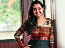 Malayalam #aashiq abu #this is everything #i really like the trailer #i'm really curious about everything in this now #like is rani lesbian?? Manju Warrier Portrays An Entrepreneur In Brother Madhu S Lalitham Sundaram Malayalam Movie News Times Of India
