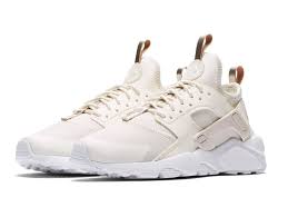 Whatever you're shopping for, we've got it. Nike Air Huarache Run Ultra Gs Shoe Bronze