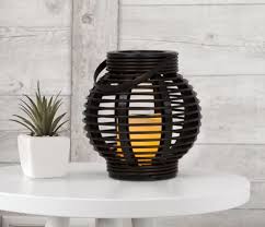 These types of lights feature 1920's style edison bulbs or round globe lights which really create vintage outdoor vibes on a porch, deck or patio. 15 Beautiful Outdoor Lanterns To Brighten Up Your Evenings