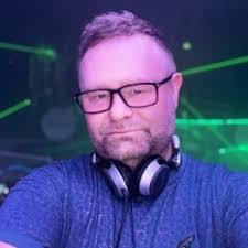 Mark Candy's Instagram, Twitter & Facebook