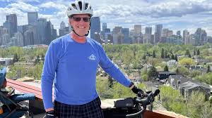 Former Triathlete Surpasses Lung Cancer Prognosis via Targeted Therapy