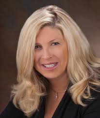 Lori Frantz's Instagram, Twitter & Facebook