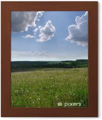 Foto circa l'esame di parola e sorridere poca scuola scherza in corridoio della scuola contro paesaggio soleggiato. Poster In Cornice Soleggiato Paesaggio Pixers Viviamo Per Il Cambiamento
