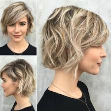 Idee Tendance Coupe Coiffure Femme 2017 2018 Idee Coiffures Courtes Cheveux Blonds Femme Modele Coupe Courte Femme Vogue Tunisie Maroc Algerie Magazine Fashion Luxe Inspiration Et People