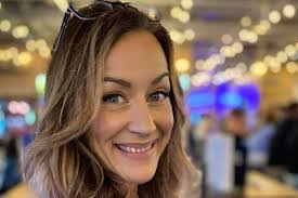 Amanda Yoder's Instagram, Twitter & Facebook