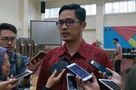Sebelumnya beredar kabar bahwa bupati nganjuk novi rahman hidayat merupakan politisi partai kebangkitan bangsa yang juga menjabat sebagai wakil. Istri Bupati Nganjuk Dan Empat Orang Lainnya Dicegah Ke Luar Negeri