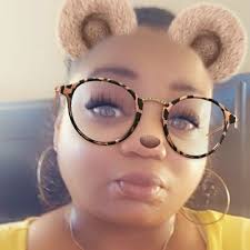 LaShelle Thomas (@lashelle_thomas)