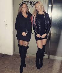 Lisa und lena instagram story live 28 11 2018. Schwesta Ewa Schwesta Ewa Twitter