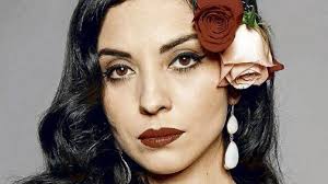 El dvd mon laferte volumen. Mon Laferte De Joven Archives Tkm Mexico
