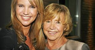 Dave roelvink is an actor, known for just say yes (2021), de overgave (2014) and expeditie robinson (2000). Linda De Mol Wiebelig Na Overlijden Moeder Show Gelderlander Nl