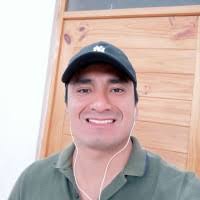 100+ perfiles de «Frank Cárdenas»