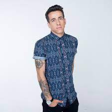 His birth sign is taurus and his life path number is 5. Liedtext Fernando Daniel De