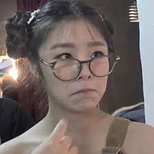 Wheein Packs On Tumblr