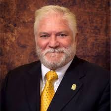 Al Loya's Instagram, Twitter & Facebook