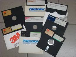 Even though you had to buy a specialized set of cards to play this game, it was a favorite for kids in the '80s. Juegos De Pc De Los 80 S Karakenio Un Tipo De Caracas