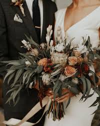 Dried bouquets with seasonal and local flora. 74 Dreamy And Relaxed Bohemian Wedding Bouquets Weddingomania