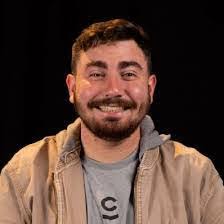 Nicole Hedger's Instagram, Twitter & Facebook