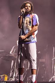 J Cole Slips Wife Melissa Heholt S Pregnancy Announcement Into Lyrics Of New Track Sacrifices Daily Mail Online