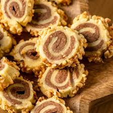Kostliche Nusskringel Platzchen Murbe Butterplatzchen Zum Verlieben Kekse Backen Rezept Weihnachtsrezepte Backen Rezepte