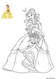 La princesse est habillée avec de grandes et magnifiques robes et est aujourd'hui l'héroïne de dessins animés. Coloriage Princesse Disney Belle Dessin Princesse Disney A Imprimer