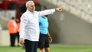 Sumudica, maçın ardından düzenlenen basın toplantısında, galibiyetten dolayı oyuncularını tebrik etti. Gaziantep Fk Coach Sumudica Improves Career Record Mbsoccerevents