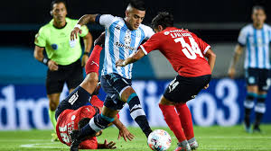 Confirmadas las ausencias sensibles de gabriel arias y eugenio mena, citados a la selección de chile, juan antonio pizzi colocó una formación por primera vez en la semana de cara al encuentro que racing sostendrá ante boca. Formacion De Racing Vs Boca Por La Copa De La Liga Profesional Convocados Once Y Suplentes Goal Com
