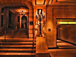 Eyes On The Palmer House The Haunted Hotel In Chicago Palmer House Haunted Hotel Hotel