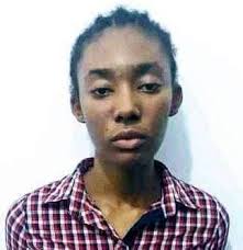 Congo🇨🇬: Assassinat présumé d'Ephrem Ngoula. Ci-dessous les amants  maudits. Emmanuel Salgado (18 ans, élève en classe de 1ère) et son amant  Merveille O'neill Itsika (31 ans, ingénieur), lors de leur déférement devant