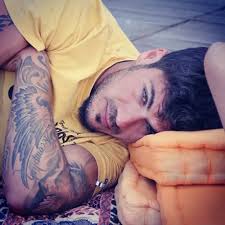 More choices for those just lucky enough. Tattoo Holics Ta Tatoyaz Twn Ellhnwn Celebrities Celebrities Eidhseis