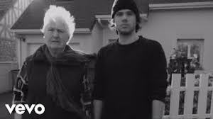 Casseurs Flowters J Essaye J Essaye Orelsan Feat Janine Youtube