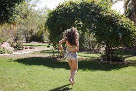 Limit my search to r/giulia_wylde. Hd Wallpaper Zishy Giulia Wylde Shorts Jean Shorts Wallpaper Flare
