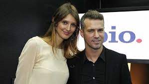 Freelance artist and art teacher. Tiago Monteiro Recebe Pedido De Casamento Da Mulher Jogo Da Vida Jornal Record