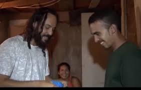 Gabriel O Pensador Doa 10 Mil A Catador De Papelao Kboing