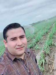 Riego de Caña de Azucar por aspersion zafra 2024/2025 El Presente  @julietavenegasoficial #cañadeazucar #agricultura #viral #rancho  #sefelizsiempre #trabajandoando #elpresente