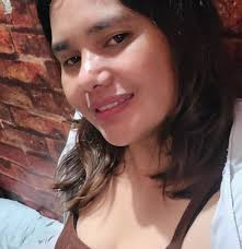 Make cute mini flower pot gingerbread men!