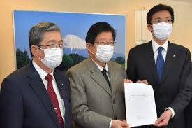 Jun 24, 2021 · 福井県は24日、新型コロナウイルスの感染拡大に伴い、県独自の「緊急事態宣言」を出した。現在発令中の「警報」から引き上げ、県の警戒. ã‚³ãƒ­ãƒŠå¤‰ç•°æ ª é™å²¡çœŒå¸‚é•·ä¼š ç·Šæ€¥äº‹æ…‹å®£è¨€ã®è¦è«‹ã‚' çœŒã«è¦æœ› æ¯Žæ—¥æ–°èž