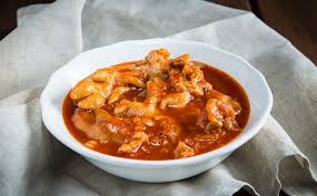 Es una carne muy poco grasa, al contrario de lo que piensa mucha gente 291 kcal. Manitas De Cerdo En Salsa Dapsa