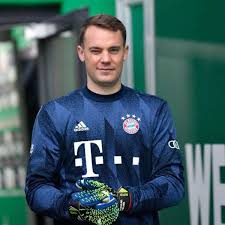 Compare manuel neuer to top 5 similar players similar players are based on their statistical profiles. Manuel Neuer Rekordfussballer Und Weltmeister Fussball