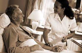 A patient that requires little to no supervision and medication can be near the $140 a day mark, while a. Hospice Nurse Salary How Much Does A Hospice Nurse Make Nursebuff