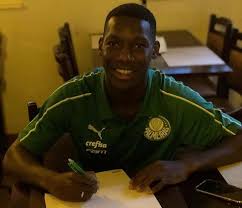 Depois de saber do ocorrido, o palmeiras emitiu nota confirmando afastamento do jogador. Palmeiras Renova Com Patrick De Paula Base Palmeiras