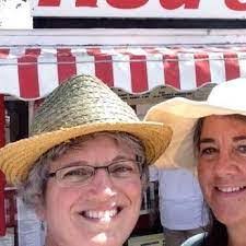 Arlene Morse's Instagram, Twitter & Facebook