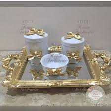 Bandeja Kit Higiene Porcelana Com Lacos Decoracao Instagood Kithigiene Delicadeza Kithigienelaco Luxo Kit Higiene Kit Higiene Porcelana Bebe Bandeja