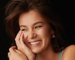 Jessica Simonsen's Instagram, Twitter & Facebook