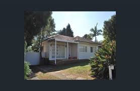 Pet Friendly House For Rent 3 Bed 1 Bath At 73 Albert St Guildford West 450 Per Week Pet Friendly House Renting A House Guildford