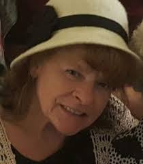 Gloria Carrigan's Instagram, Twitter & Facebook