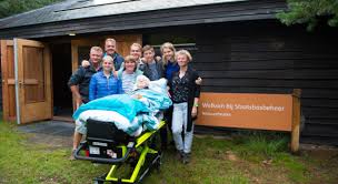 A year later mr veldboer founded the stichting ambulance wens (ambulance wish foundation) and has brought terminally ill people to weddings, museums, galleries, car shows, football matches and. Met Stichting Ambulance Wens Wildspotten Bij Staatsbosbeheer Veluwe