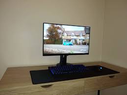 In recent months, shadow has been a popular option for people to get a gaming pc without buying all of the components. Benmogush S Setup Minimal Gaming Setup Scooget