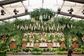 Pernikahan Dengan Tema Indoor Garden Di Hotel Dharmawangsa The Bride Dept Dekorasi Resepsi Pernikahan Pernikahan Taman Pernikahan